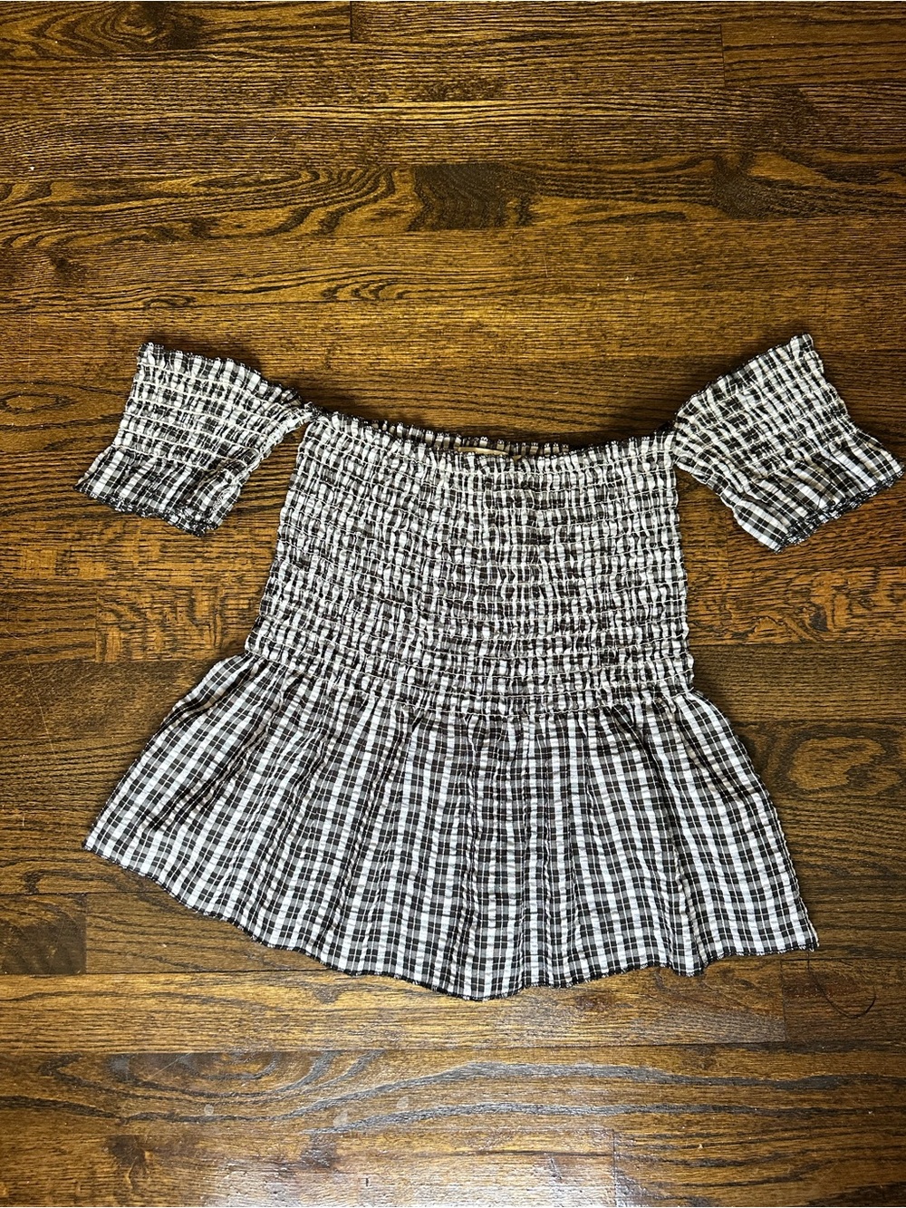Checkered Flare Top With Attached sleeves - size L